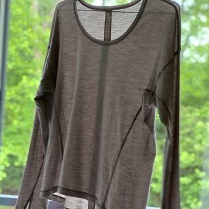 Lululemon long sleeve, taupe color. Size 10/12